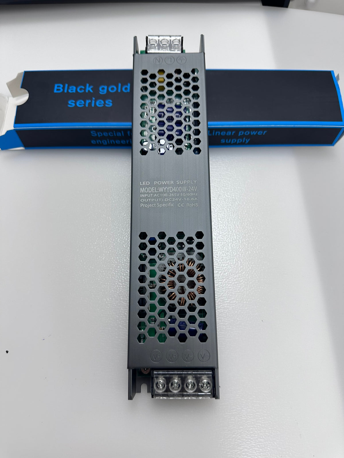 LED komplet RGBW COB traka 10 m + MiBoxer HW5 WiFi + napajanje 400W